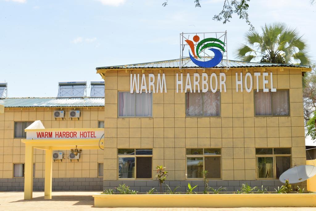 ליבינגסטון Warm Harbor Hotel מראה חיצוני תמונה