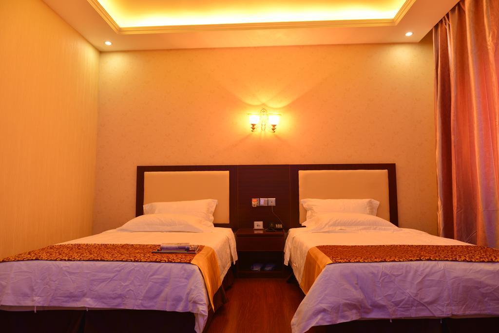 ליבינגסטון Warm Harbor Hotel מראה חיצוני תמונה